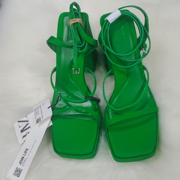 NWT Zara strappy chunky platform heels 👠 💕 - Picture 8 of 11